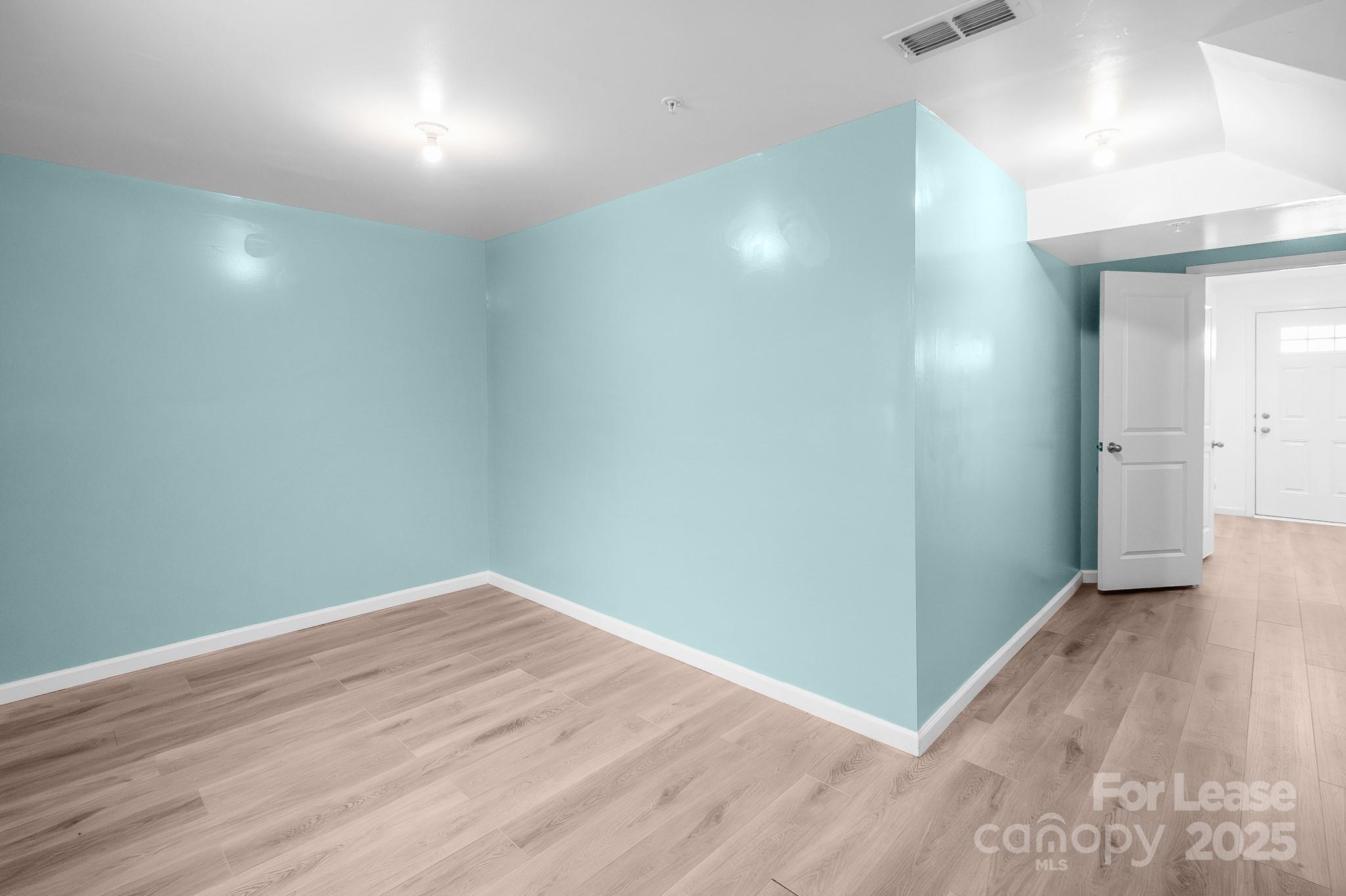 2715 Sydney Overlook Lane