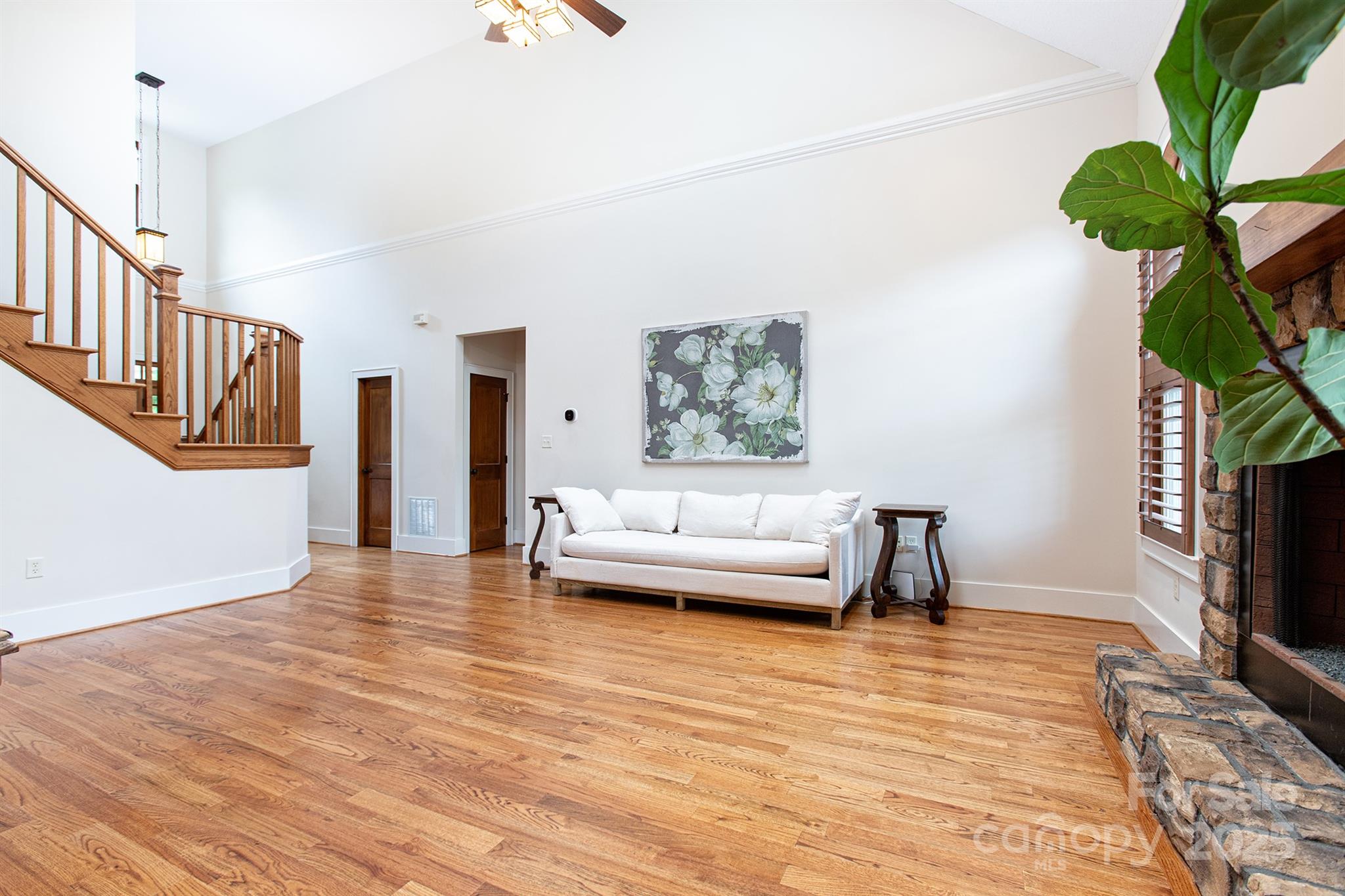 39 Village Pointe Lane