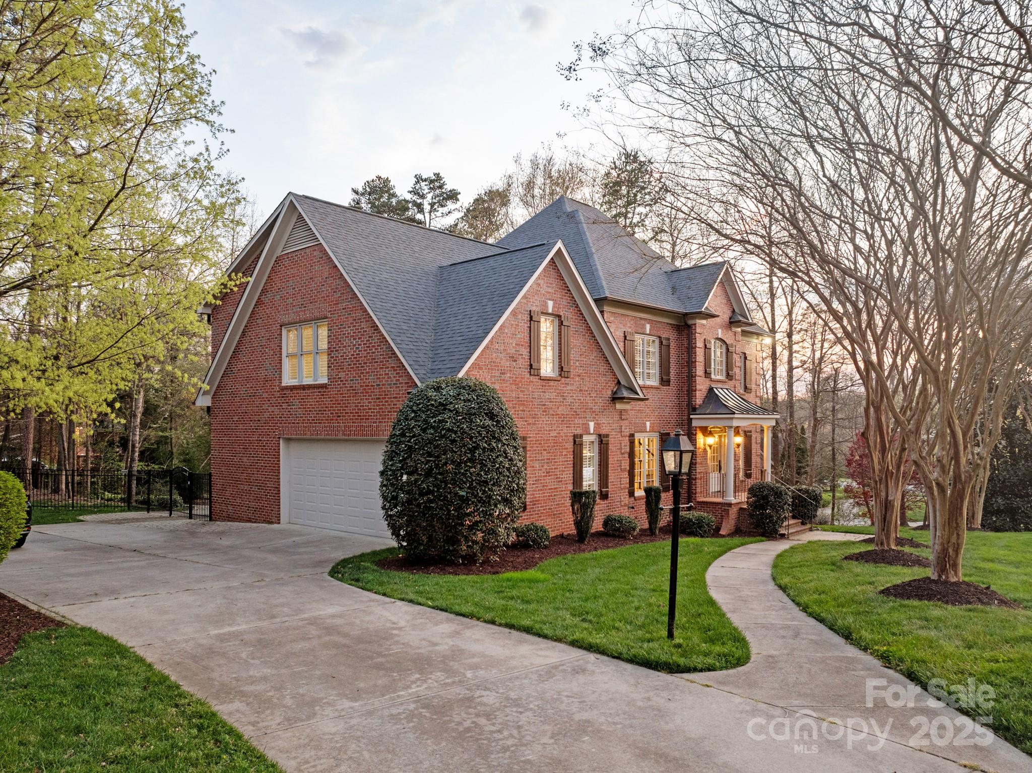 1005 Seminole Drive