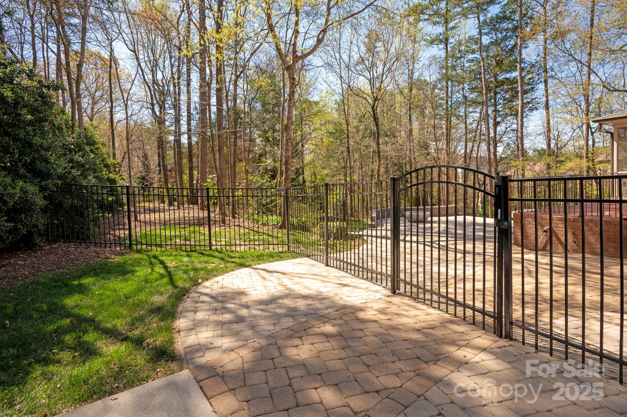 Firethorne - Residential