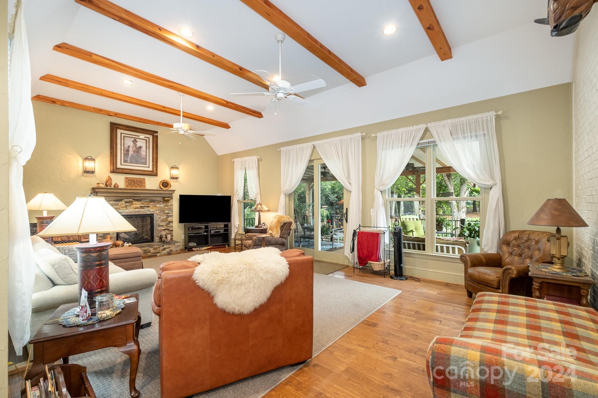 Kings Crossing - Residential