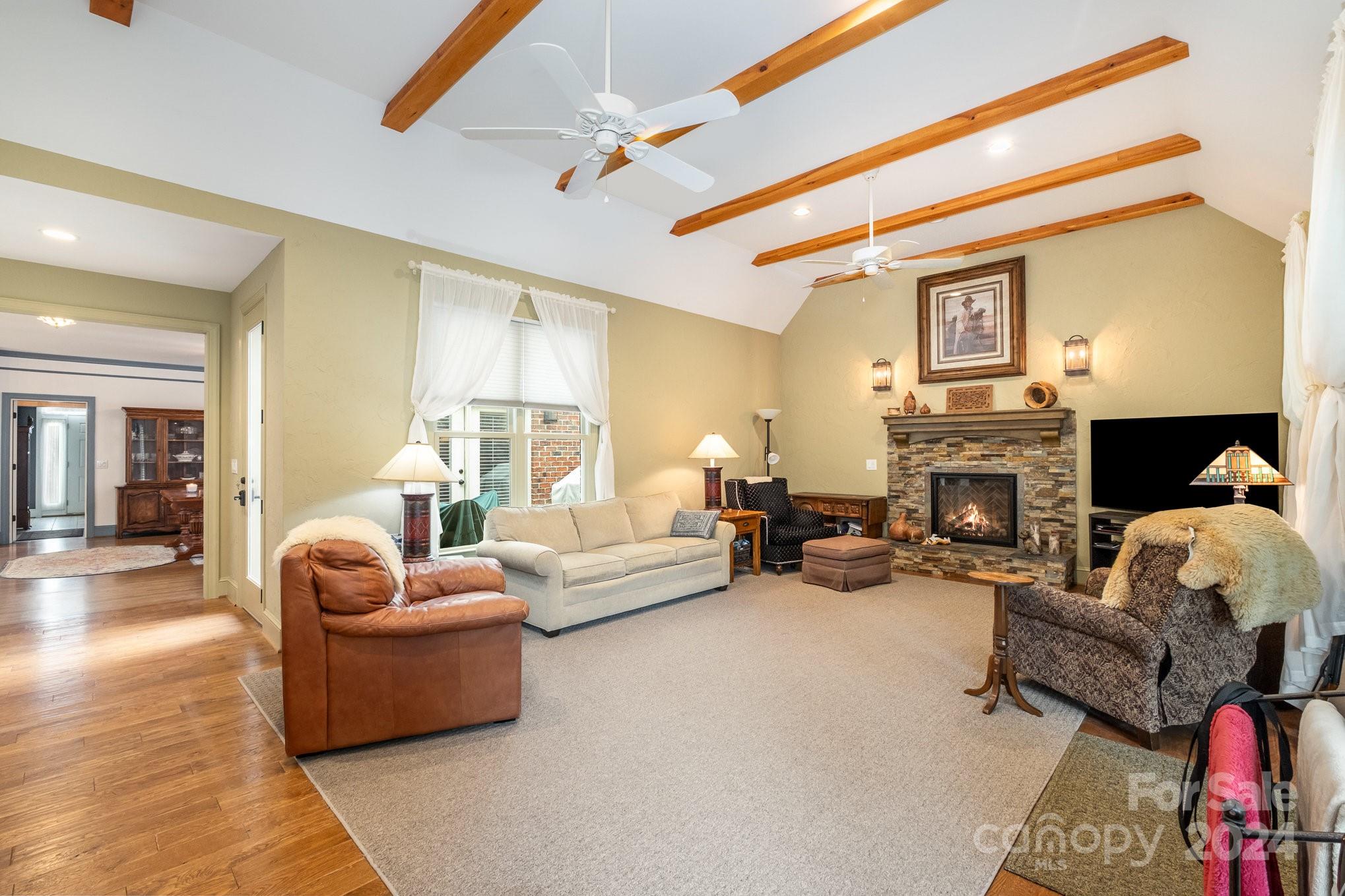 Kings Crossing - Residential