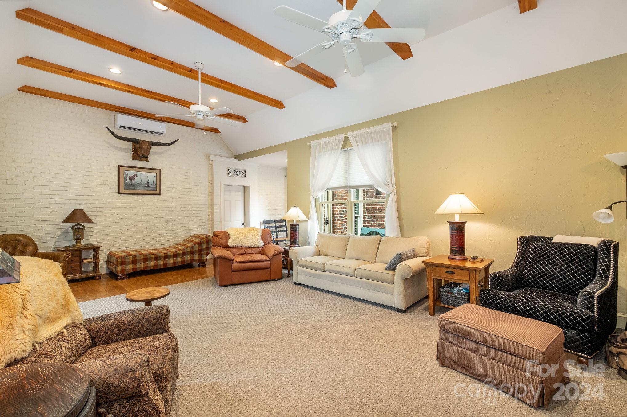 Kings Crossing - Residential