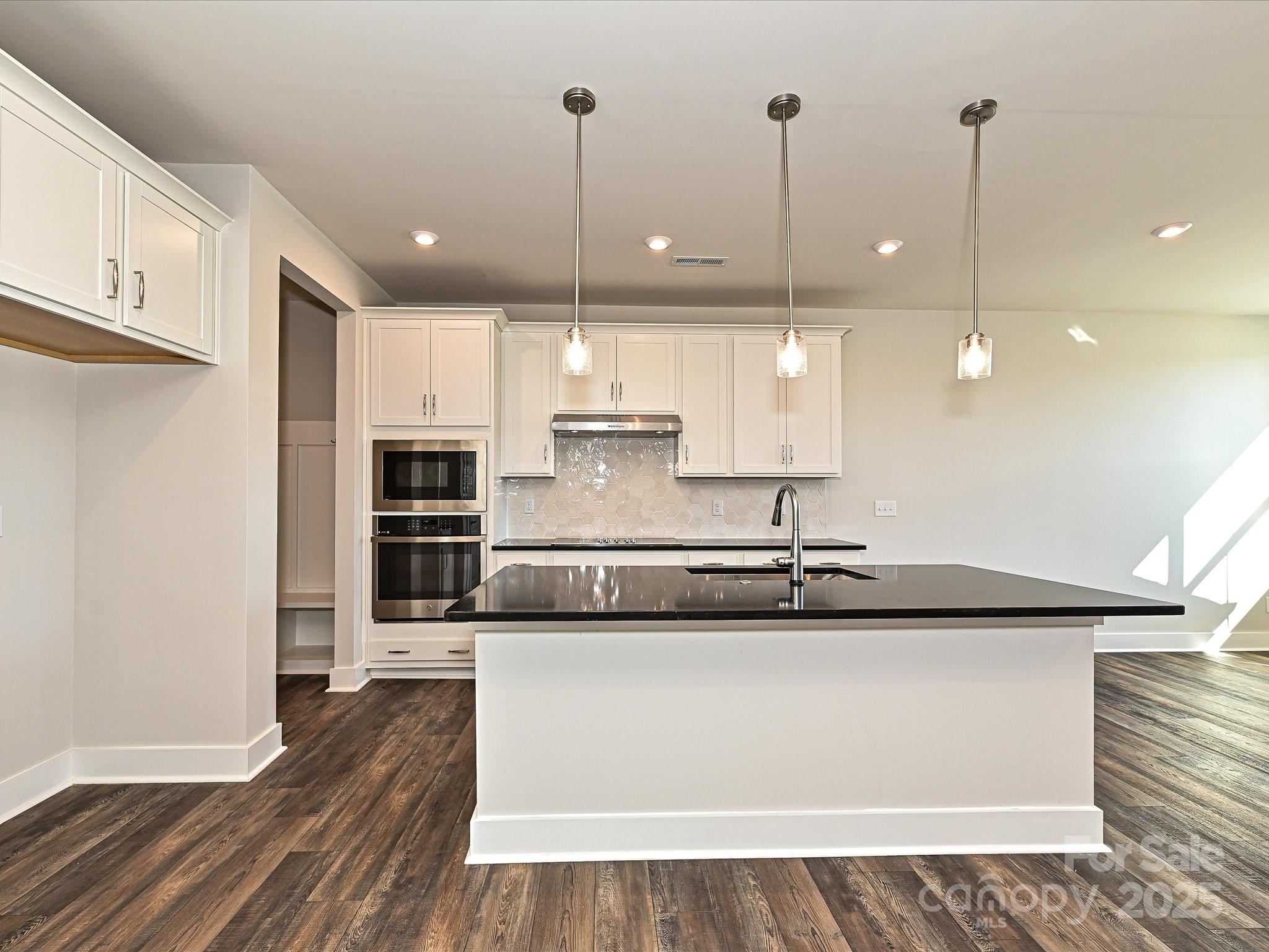 95 Seven Oaks Landing