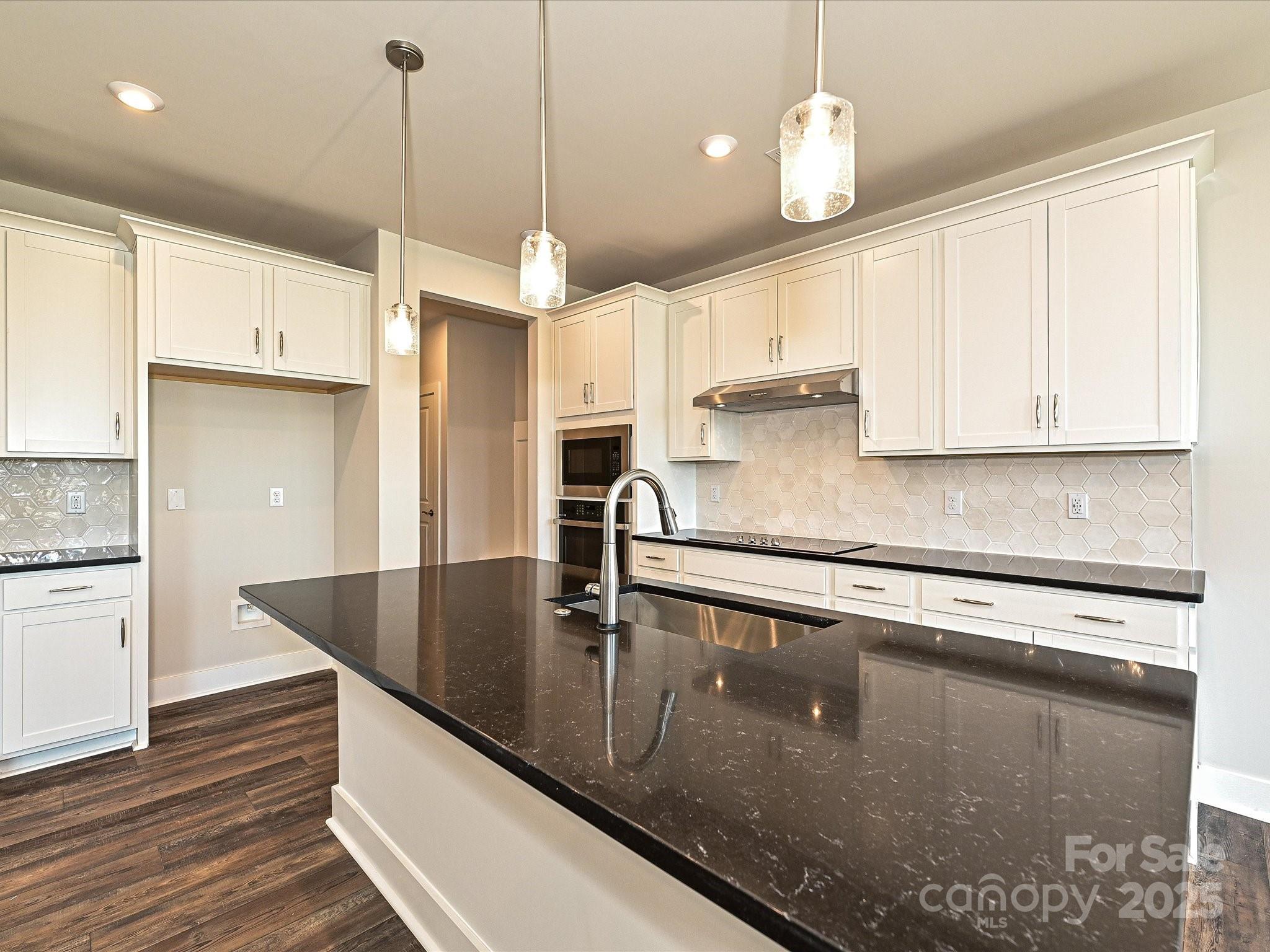 95 Seven Oaks Landing