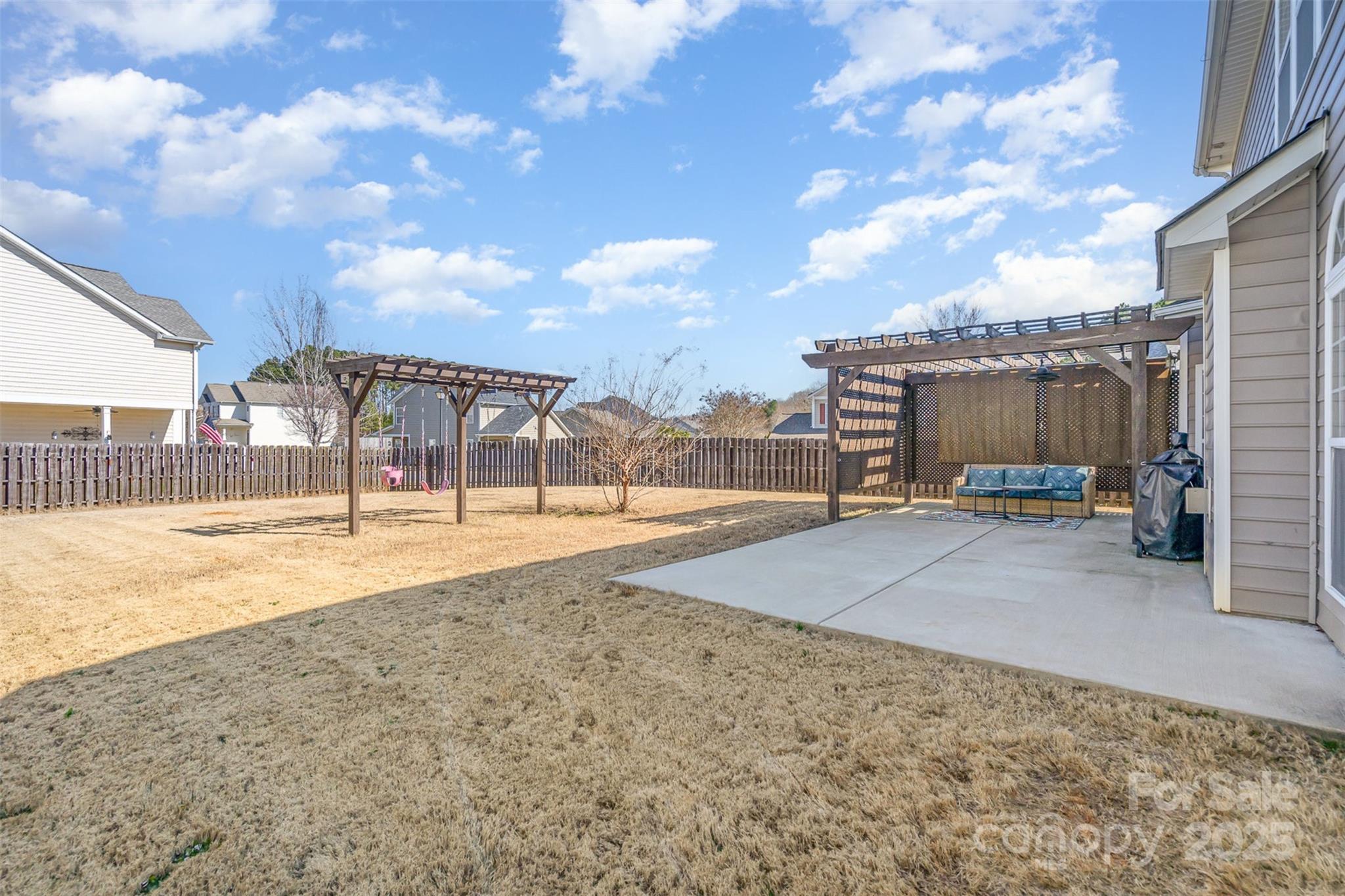 Ridge Pointe - Residential