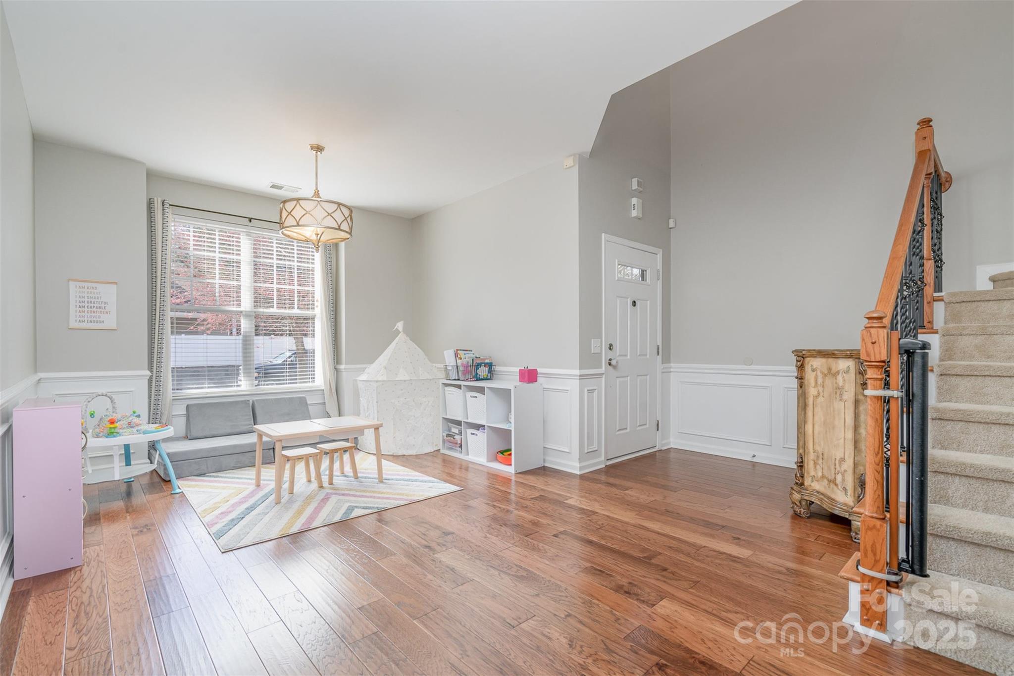 Ridge Pointe - Residential