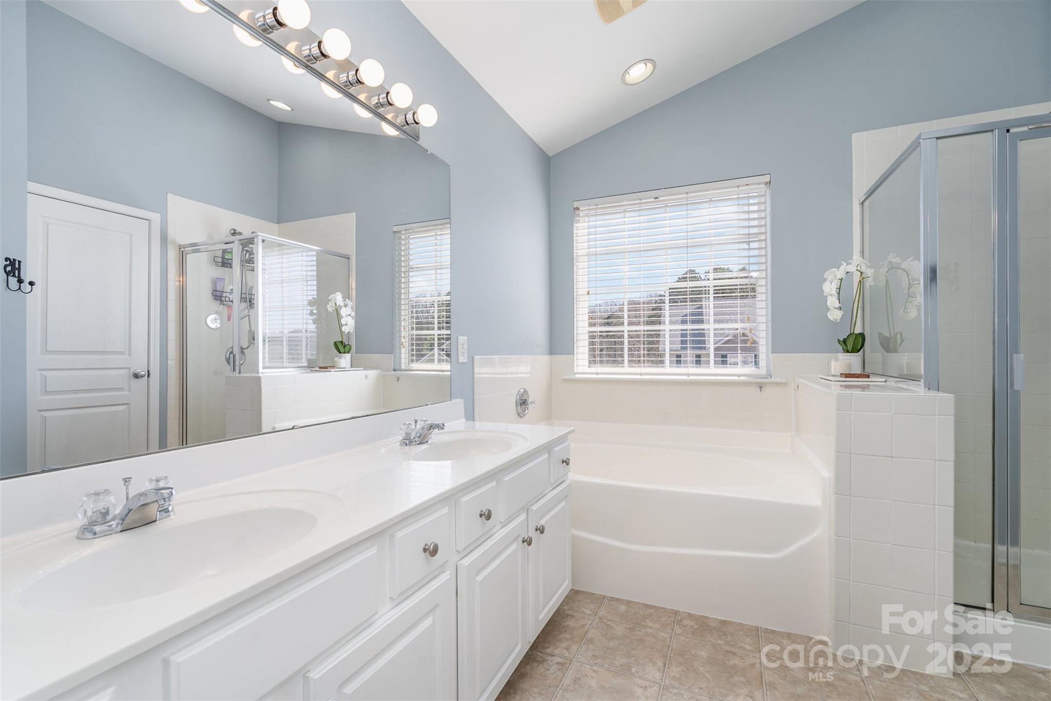 Ridge Pointe - Residential