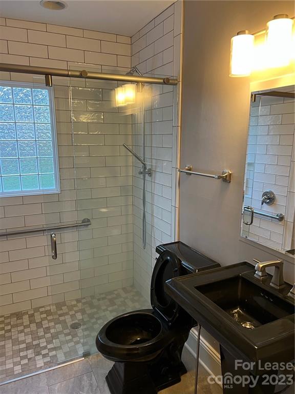 Myers Park - Residential Lease