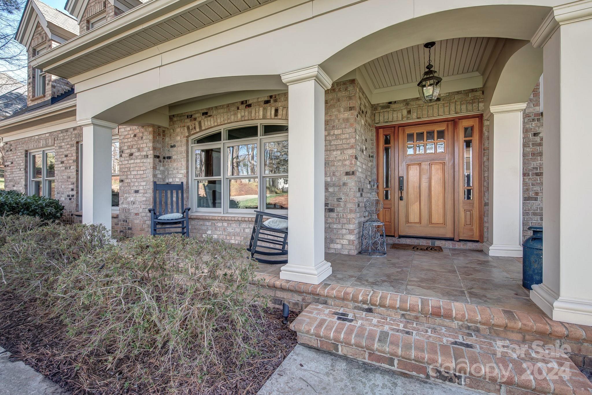 Misty Waters - Residential