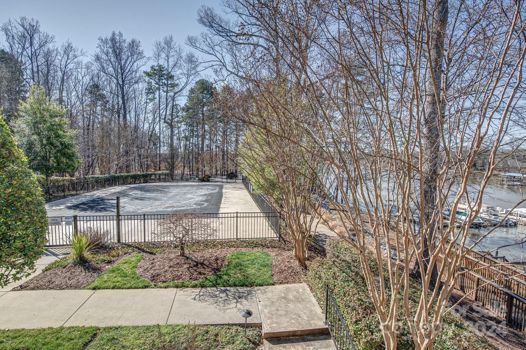 Misty Waters - Residential