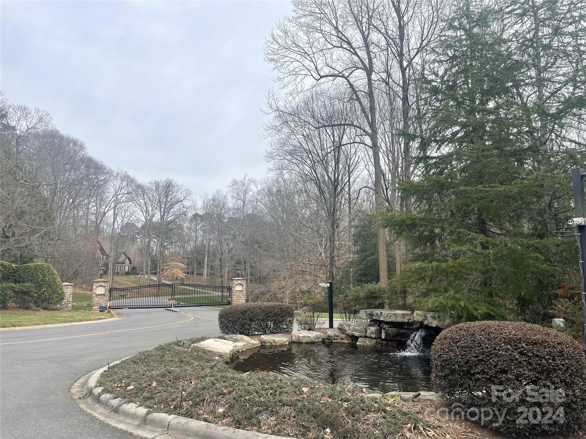 Misty Waters - Residential