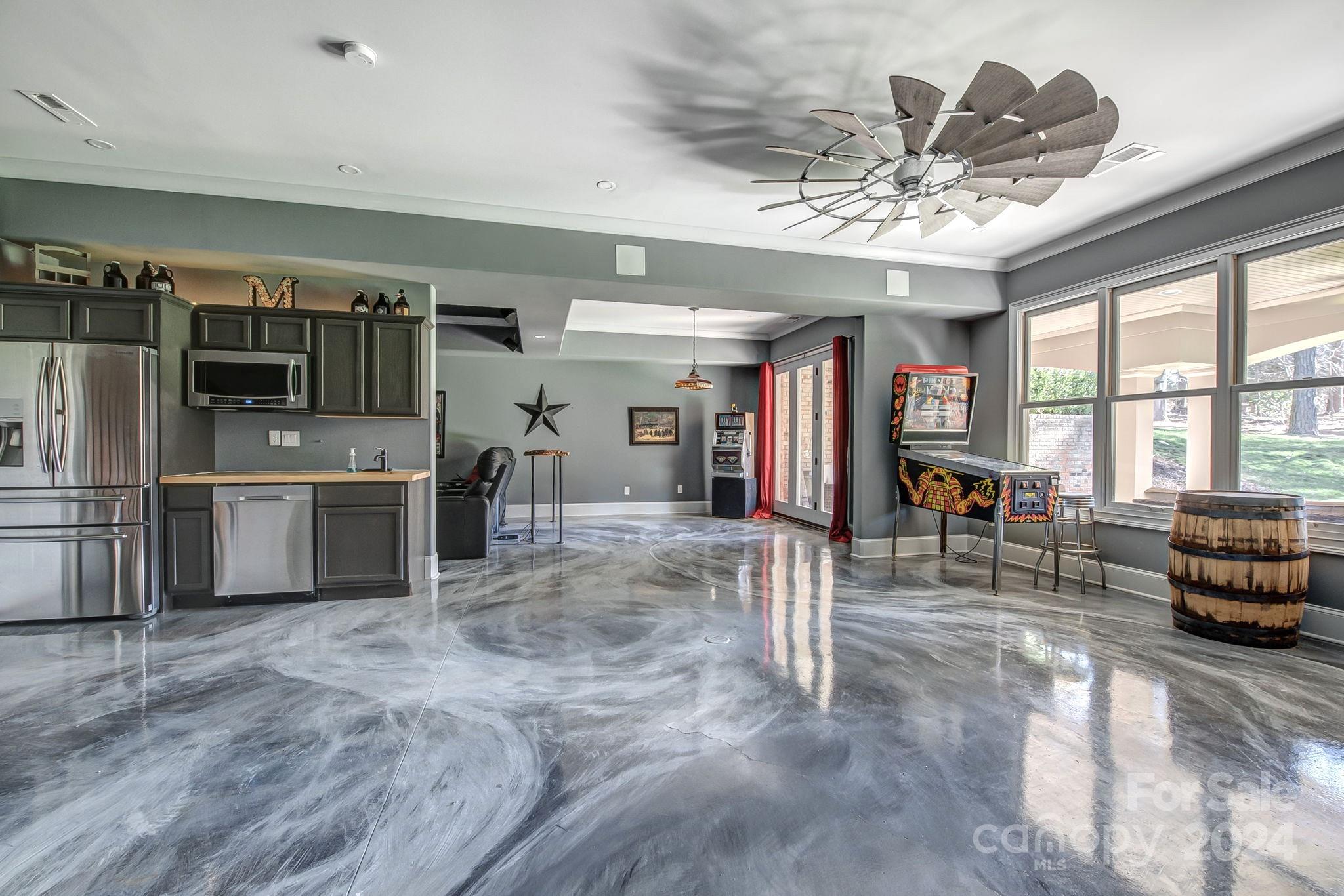 Misty Waters - Residential