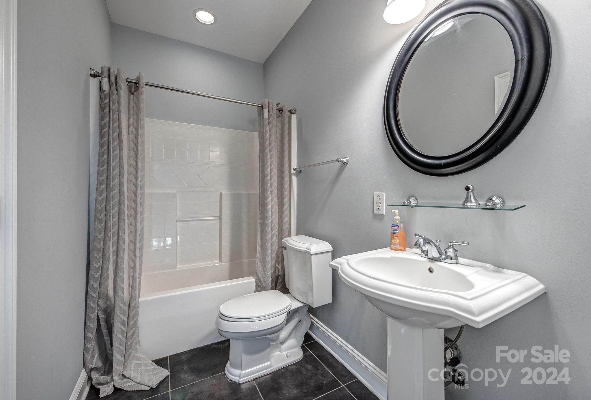 Misty Waters - Residential