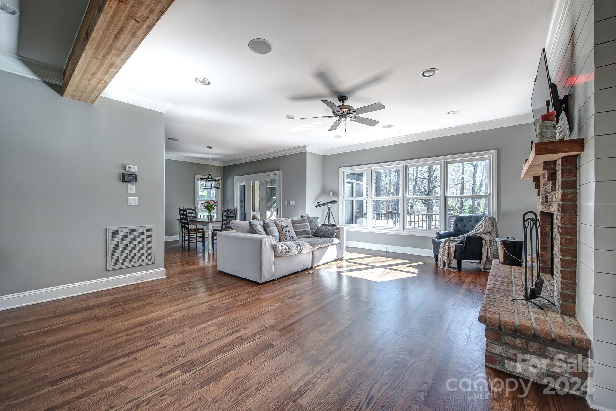 Misty Waters - Residential