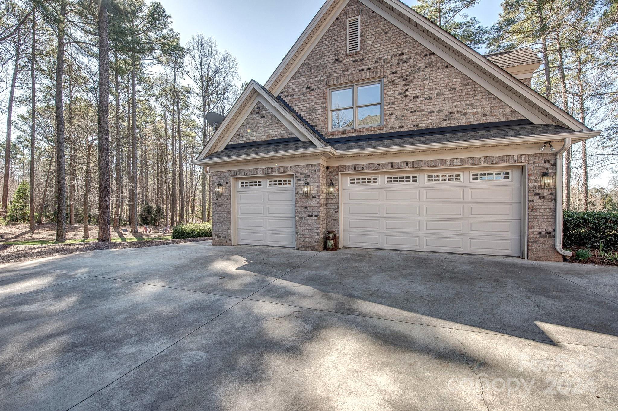 Misty Waters - Residential