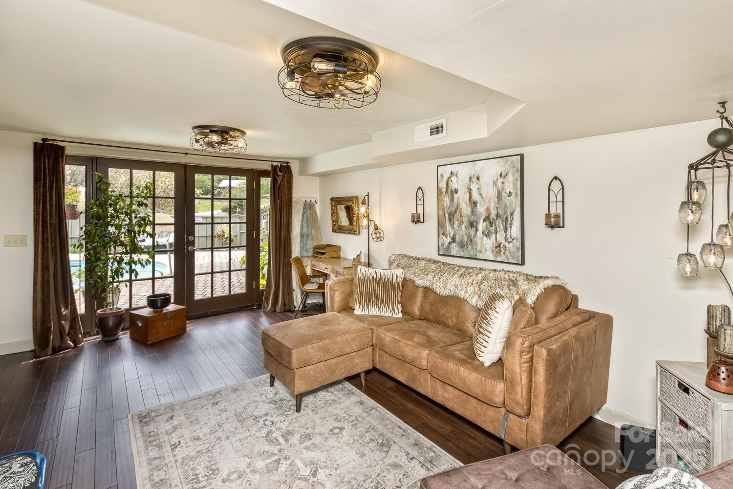 Blue Mist Farms - Residential