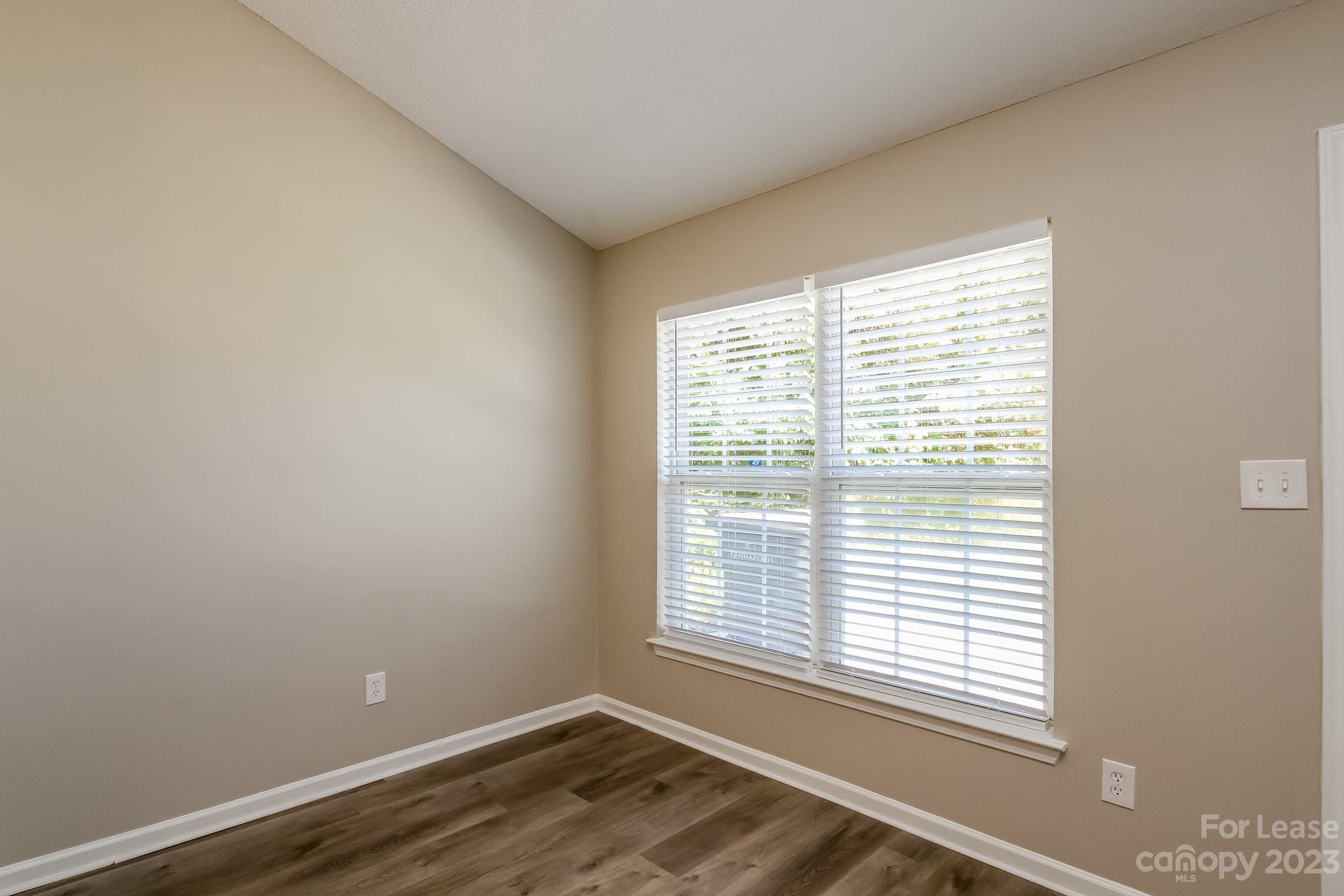 Mission Hills - Residential Lease