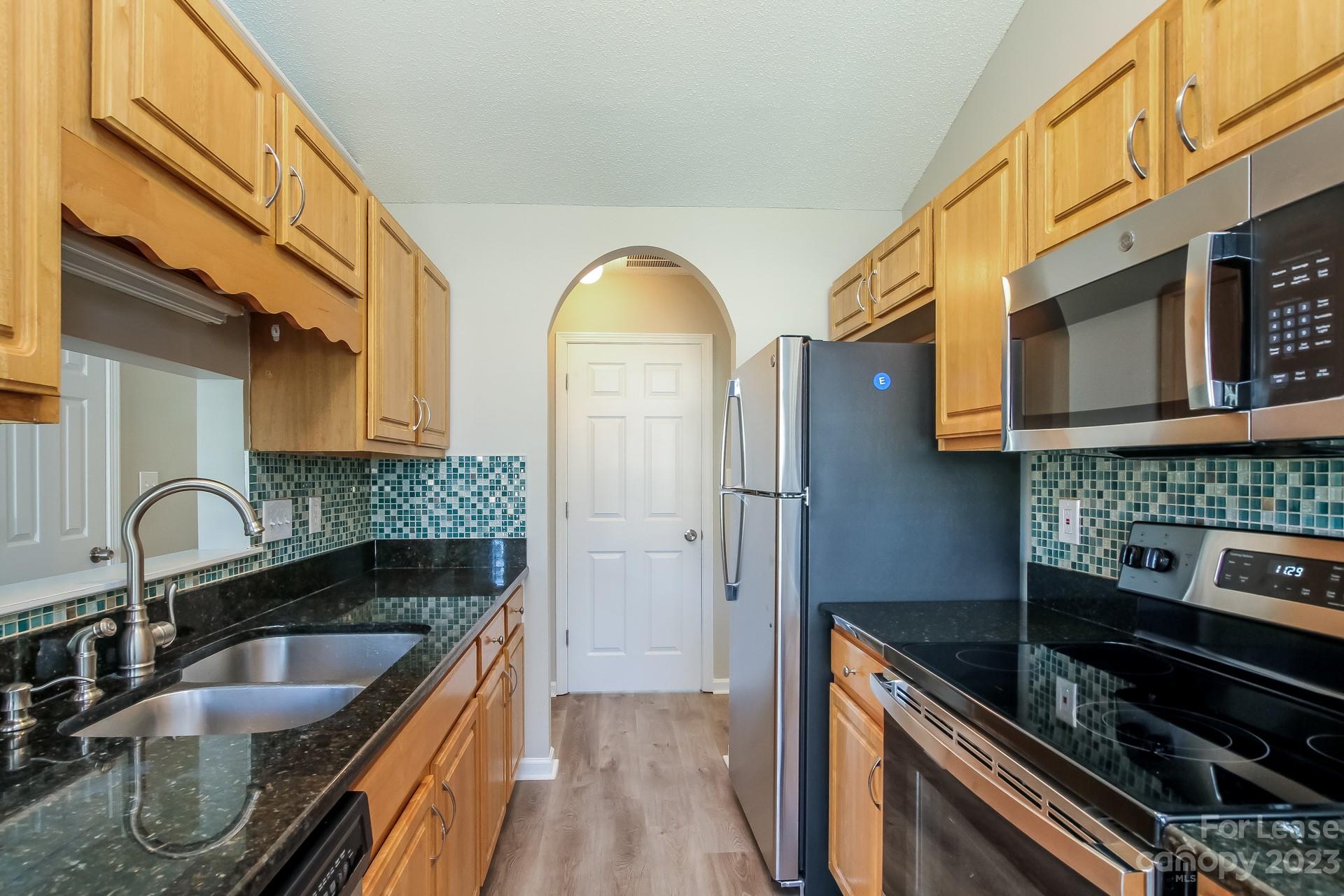 Mission Hills - Residential Lease