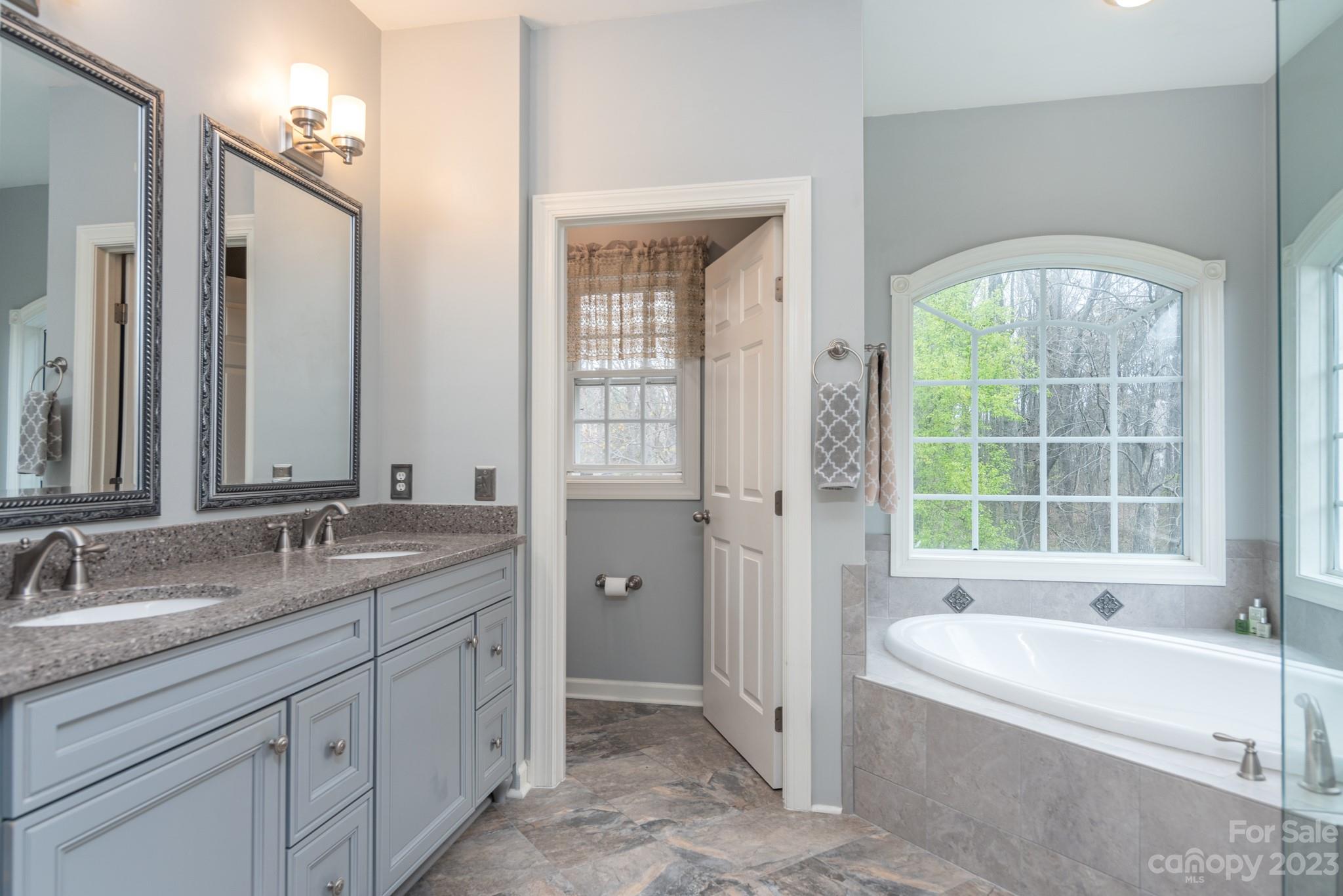 The Hamptons - Residential