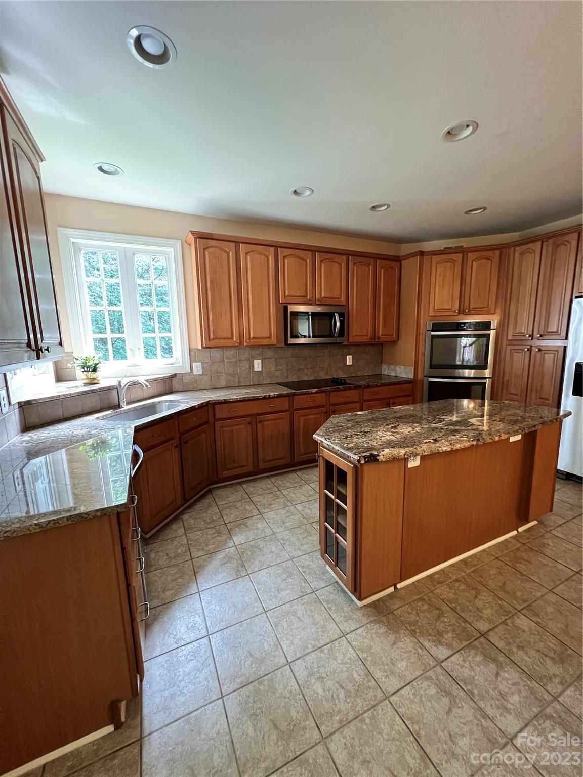 The Hamptons - Residential