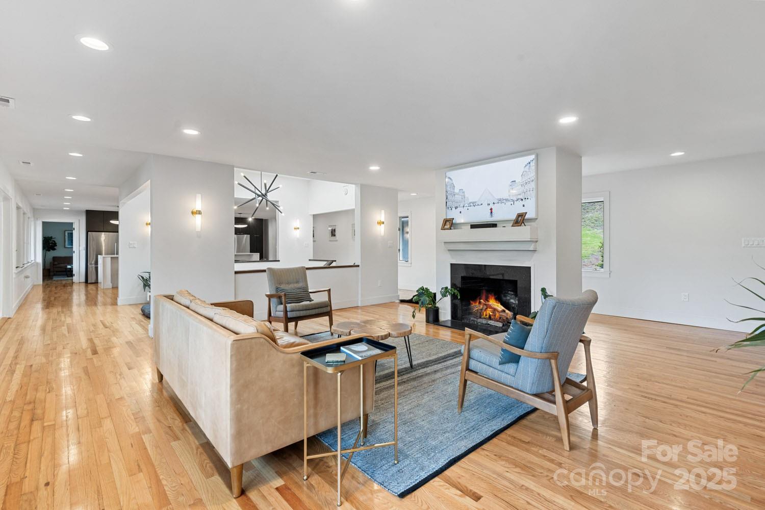 181 Lakeshore Drive