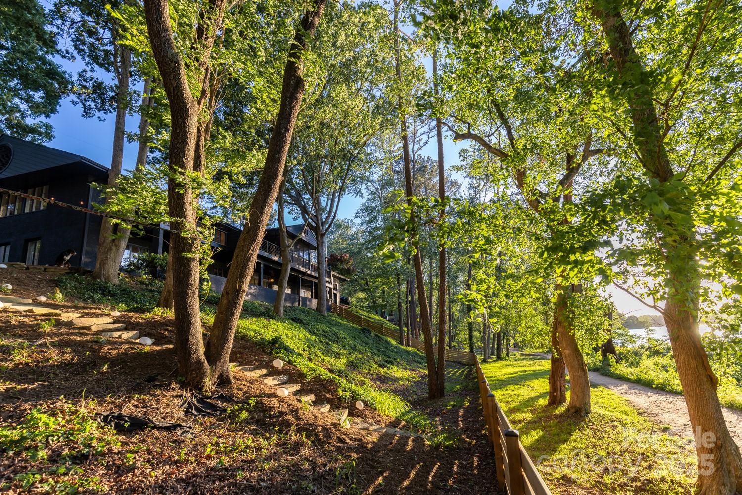 181 Lakeshore Drive