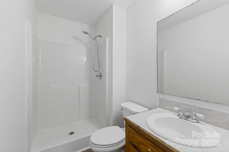 Lancaster, South Carolina 29720, United States, 4 Bedrooms Bedrooms, ,2 BathroomsBathrooms,Residential,Under Contract,148675