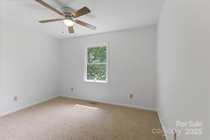 Lancaster, South Carolina 29720, United States, 4 Bedrooms Bedrooms, ,2 BathroomsBathrooms,Residential,Under Contract,148675