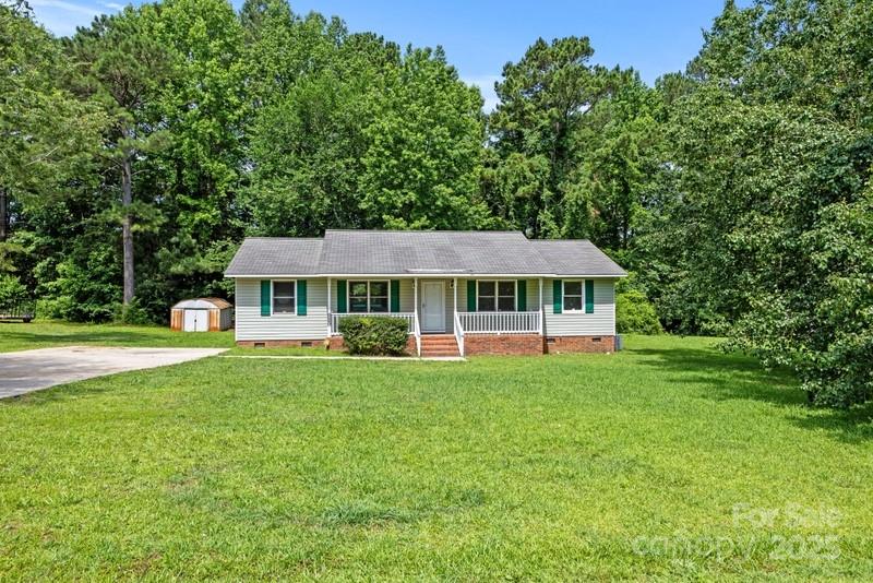 Lancaster, South Carolina 29720, United States, 4 Bedrooms Bedrooms, ,2 BathroomsBathrooms,Residential,Under Contract,148675