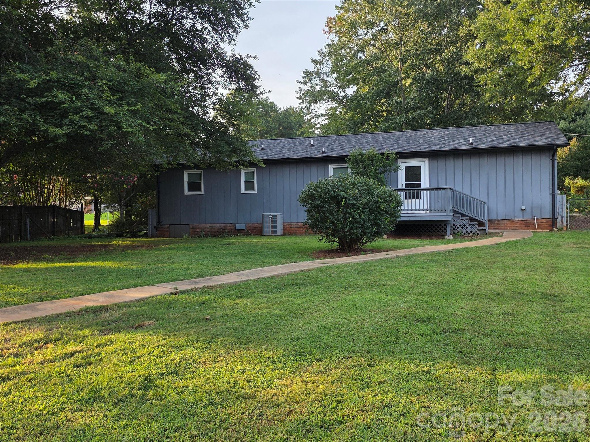 123 Robinette Lane