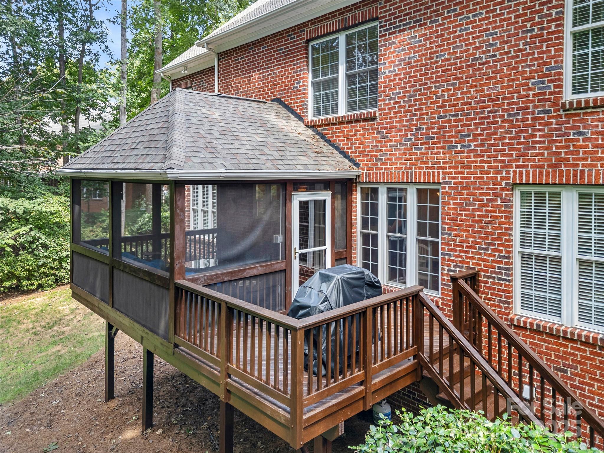 304 Inland Cove Court