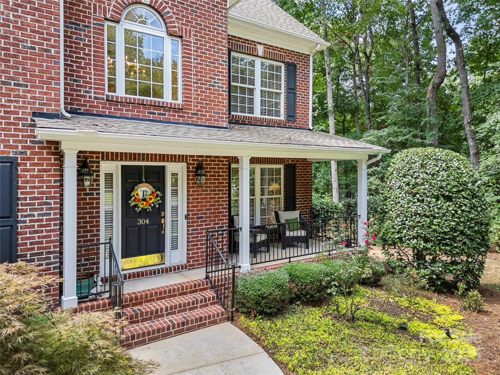 304 Inland Cove Court