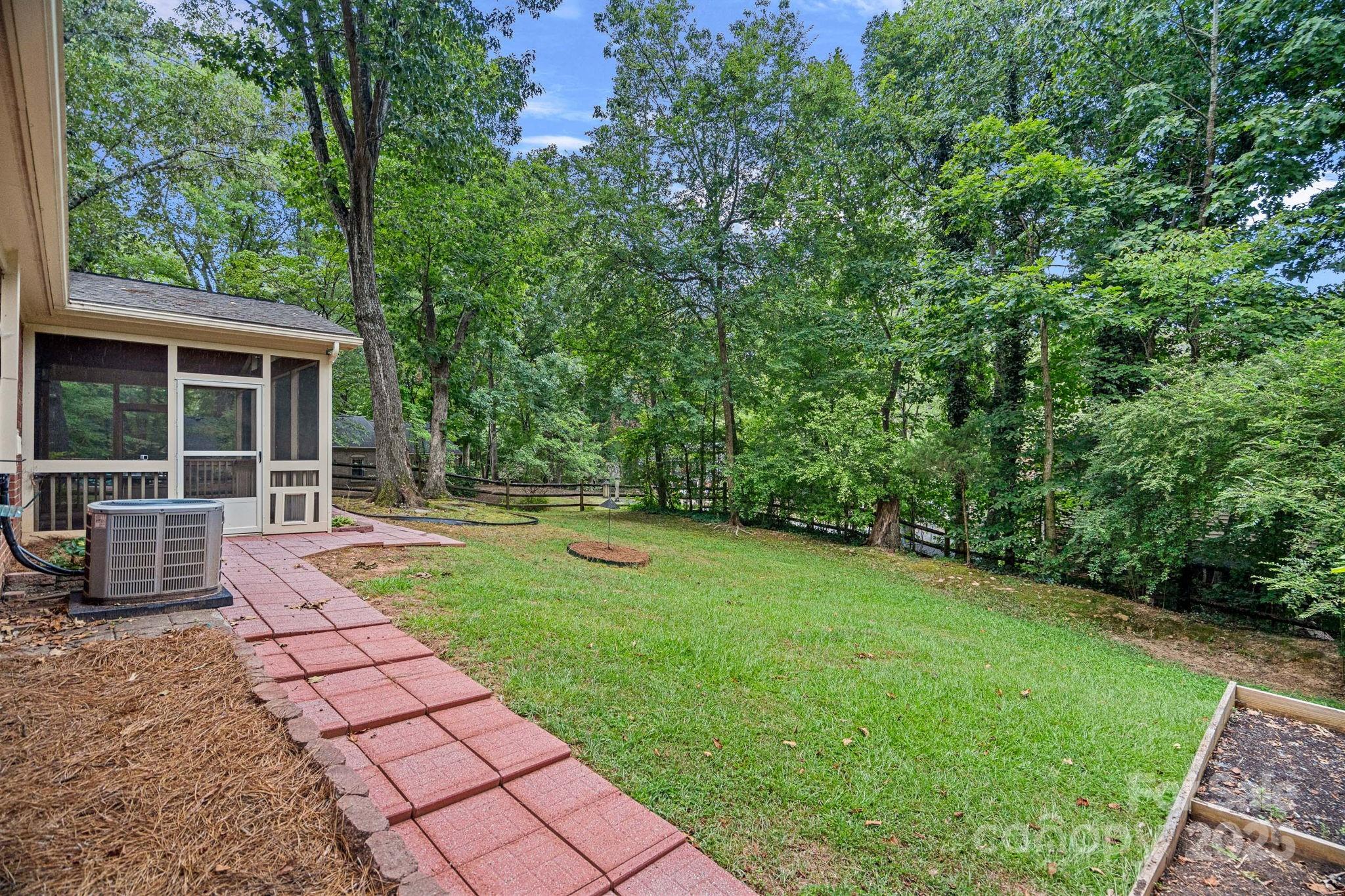 Sardis Forest - Residential