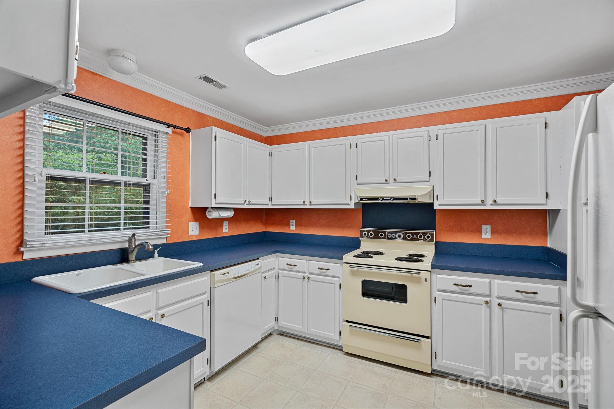 Sardis Forest - Residential