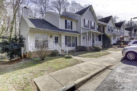 6411 Windsor Gate Lane Charlotte NC 28215