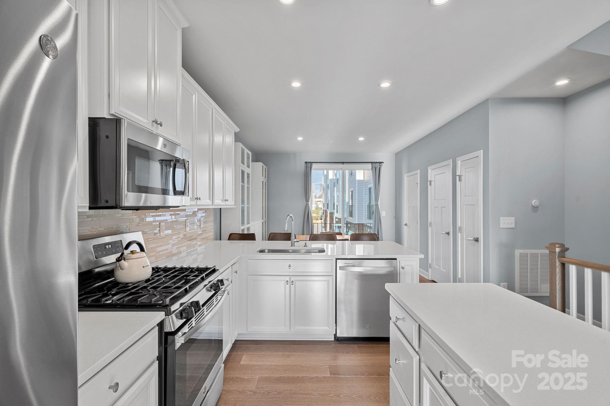 1263 N Caldwell Street