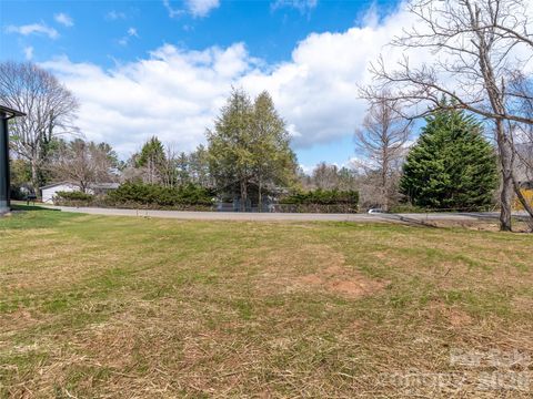 Photo of 4 Overlook Place #Lot 5, Asheville, NC 28803 (MLS # 4363805)