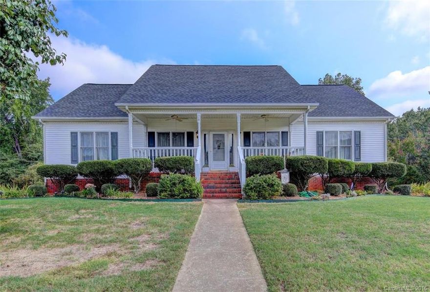 Amazing home with plenty of room to grow! This open floor plan offers 4BR, 3Ba, formal LR and DR, breakfast area, great room with vaulted ceilings and FP, full basement with bar w/rec room, bedroom, bath and living area. Screened porch, private yard, 2car garage and minutes to I77, shopping and grocery!