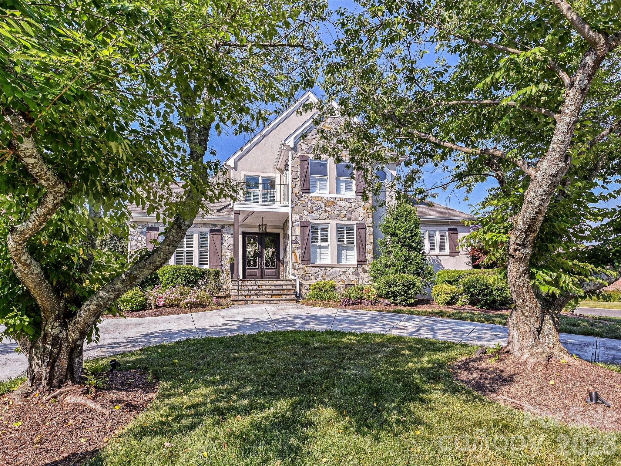 17626 Spinnakers Reach Drive