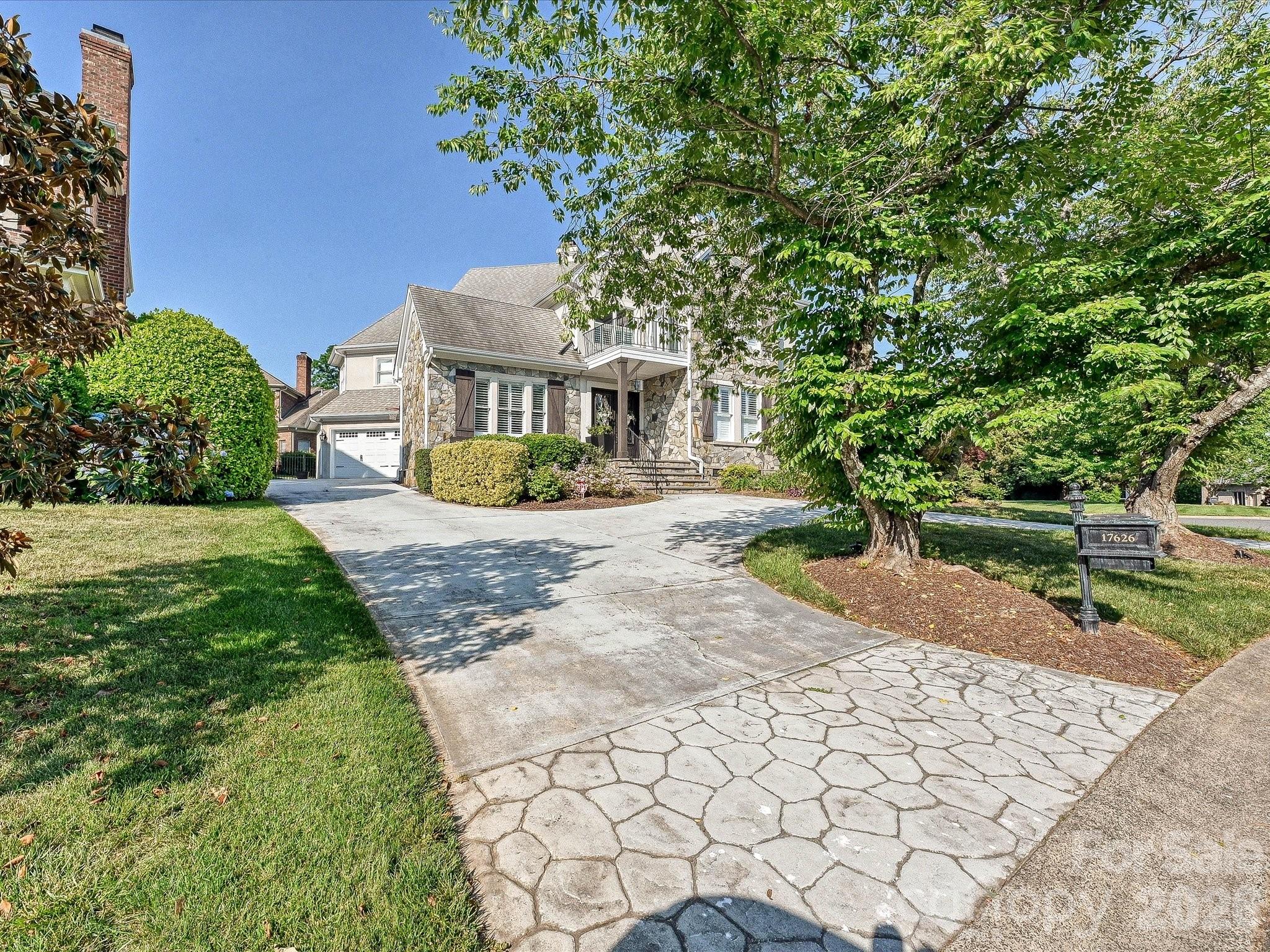 17626 Spinnakers Reach Drive
