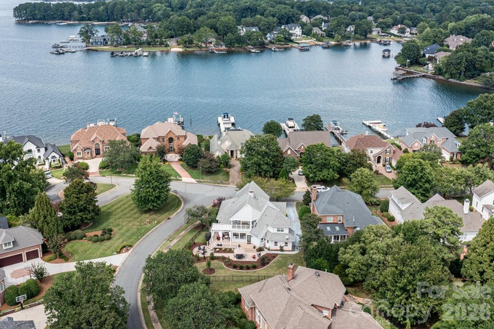 Photo 1 of 48 — 17626 Spinnakers Reach Drive, Cornelius, NC 28031