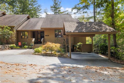 Photo of 404 Water Oak Lane, Hendersonville, NC 28791 (MLS # 4313917)