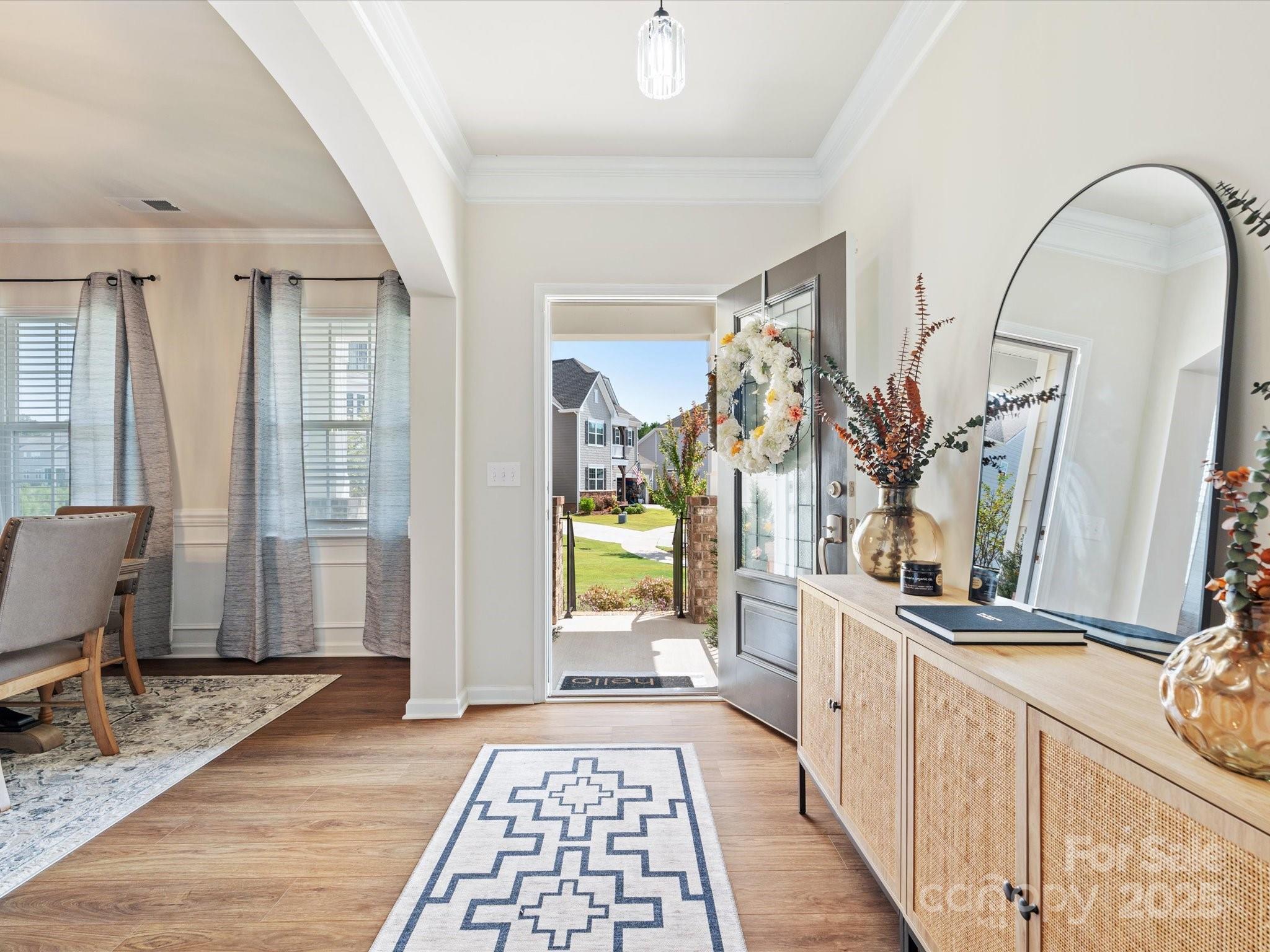 1017 Cheviot Court
