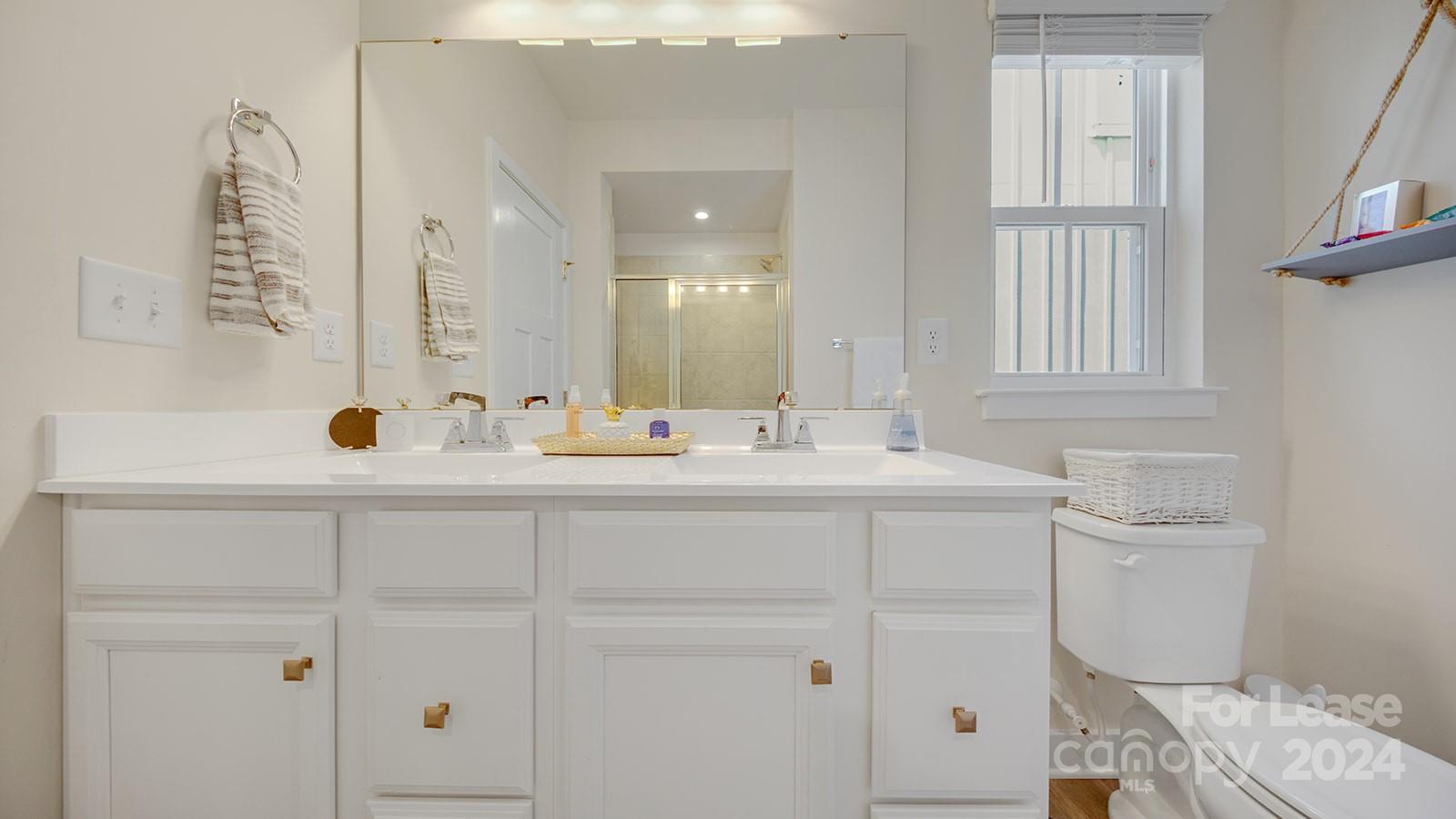 Parkwood Square - Residential Lease