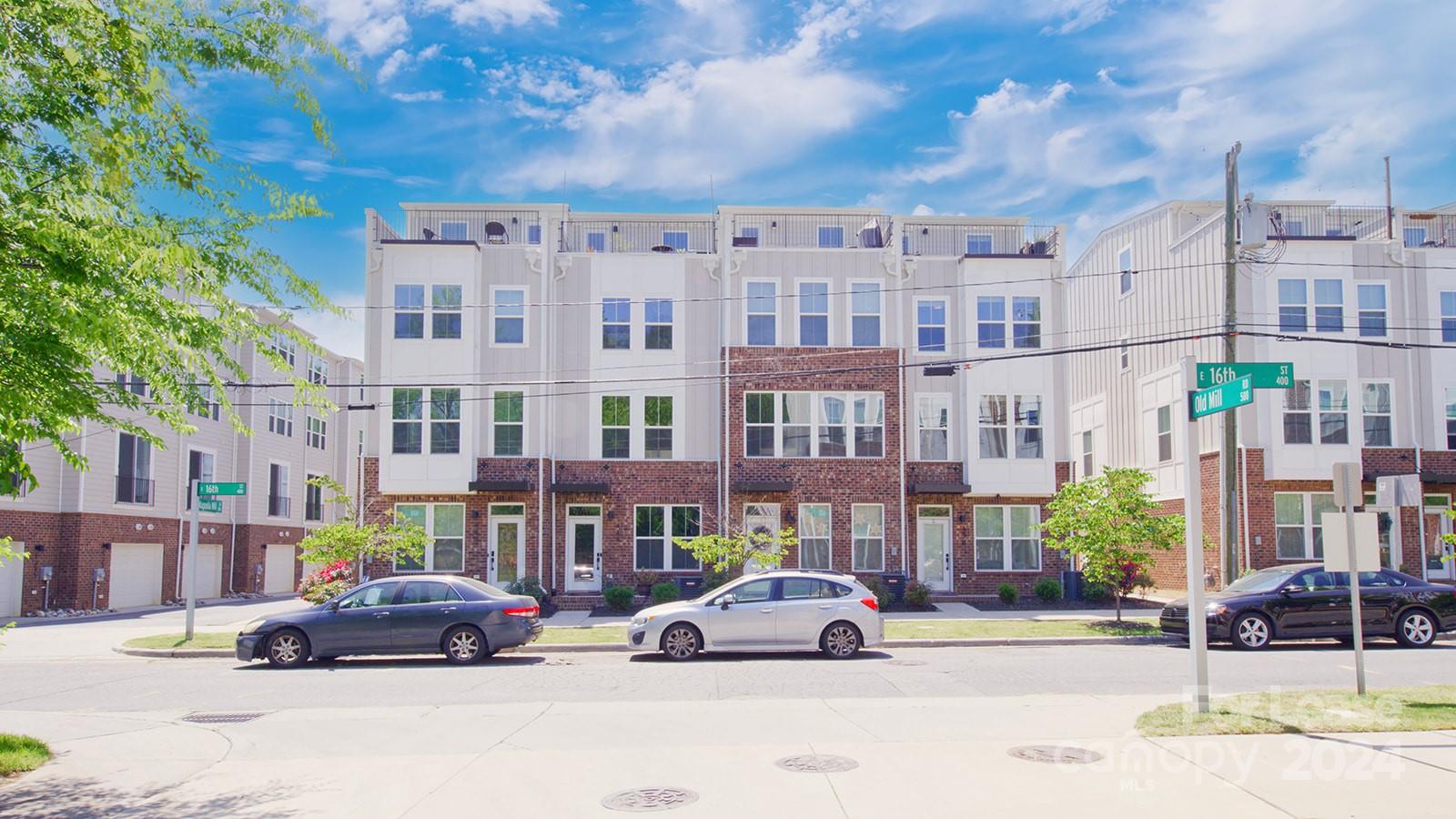 Parkwood Square - Residential Lease