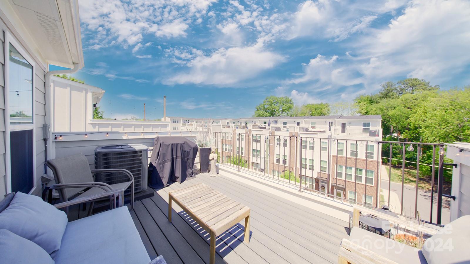 Parkwood Square - Residential Lease