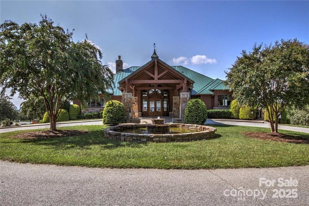 350 Pinnacle Trail