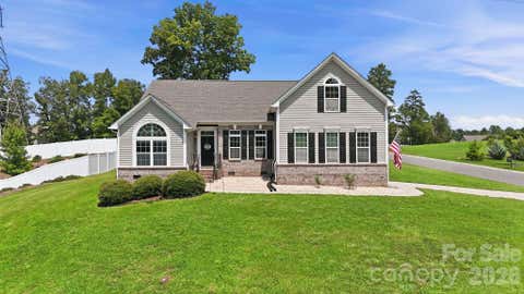 Photo of 4851 Summerside Drive, Clover, SC 29710 (MLS # 4412393)