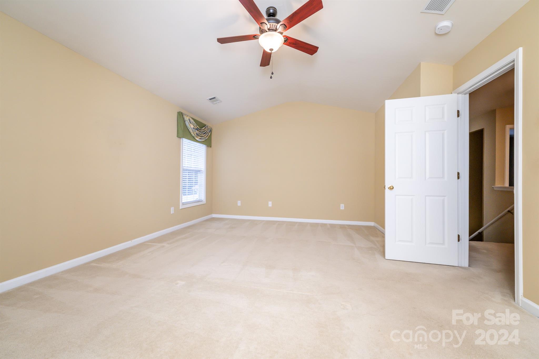 Autumn Trace - Residential